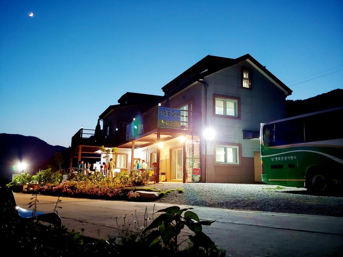 Exterior & Views 4, Muju Yangjiteul Pension, Muju