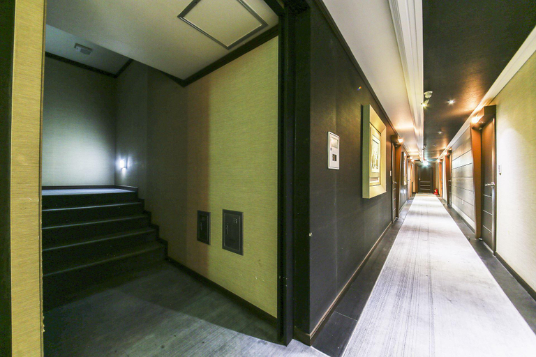 Others 5, hotel door, Samcheok