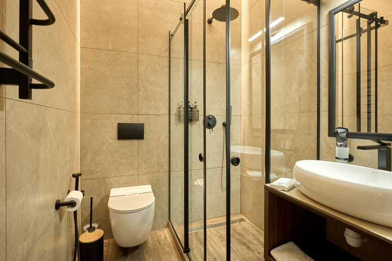 Bathroom 2, FIMKA Apart Hotel, Ivano-Frankivs'ka