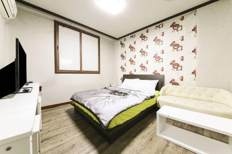 Bedroom 2, Samcheok Theme, Samcheok