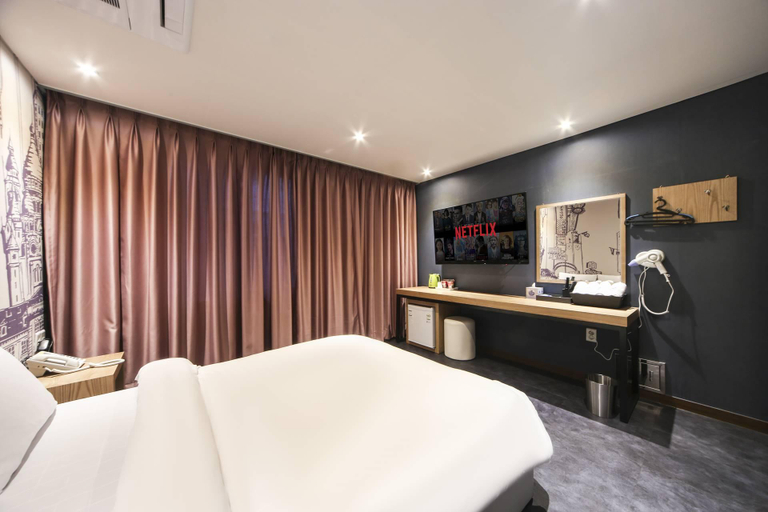 Bedroom 2, Gumi Wonpyeongdong Lex, Gumi
