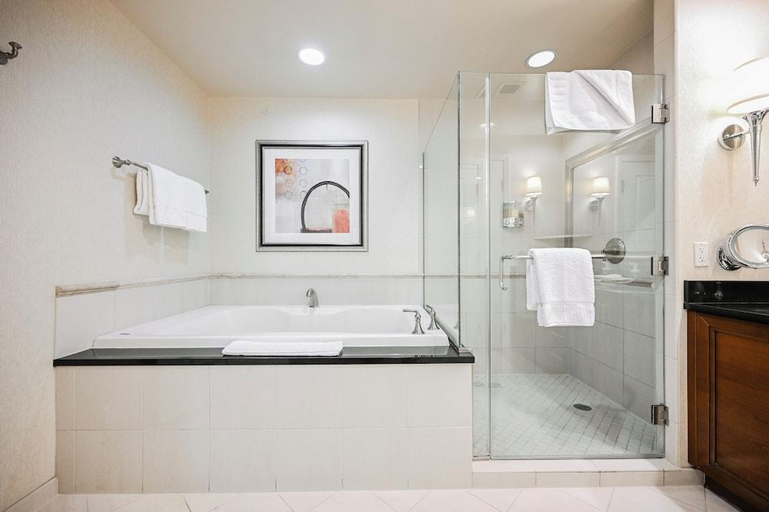 Bathroom 4, DELUXE SUITES AT MGM SIGNATURE., Clark