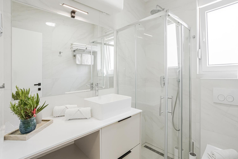 Bathroom 4, Apartments THE BEACH RESORT VIR, Vir