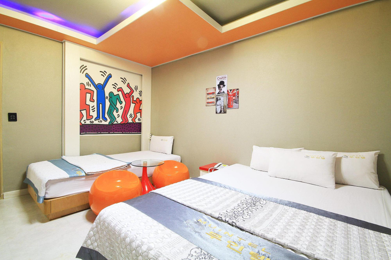 Bedroom 3, Gwangju Sangmu Q, Gwangsan
