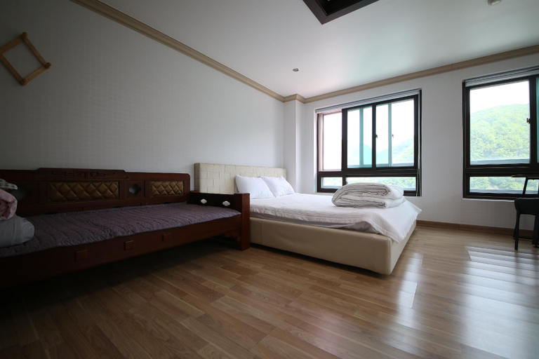 Bedroom 3, Danyang Sky, Danyang