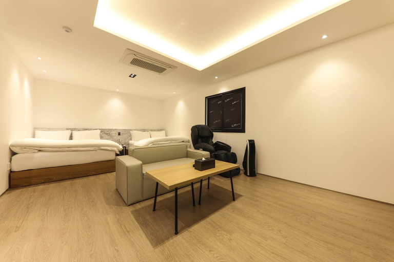 Bedroom 3, Daegu Dongcheon-dong Dot A, Chilgok