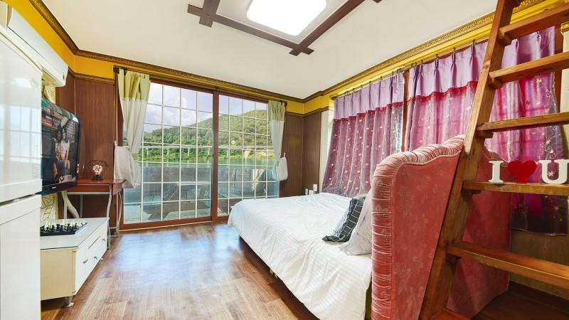 Bedroom 2, Chuncheon Allday Pension, Gapyeong