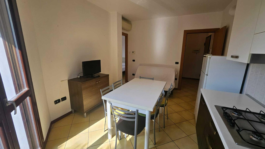 Kitchen 4, Familiar apartment with terrace, Rovigo