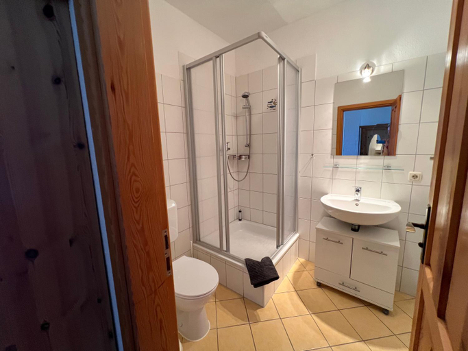 Bathroom 3, Pension Schmelzer, Rostock