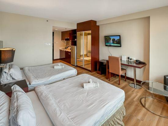 5, Royal Crown Scsp 1067 KK CBD near Imago, Kota Kinabalu