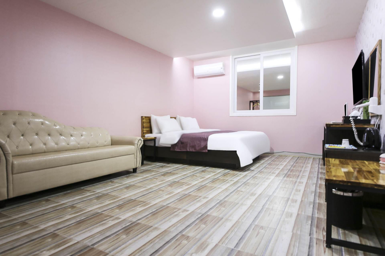 Bedroom 2, Asan Dejara, Asan