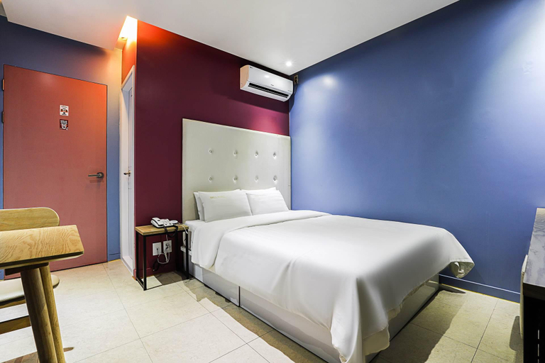 Bedroom 1, Byeongjeom Cinema, Hwaseong