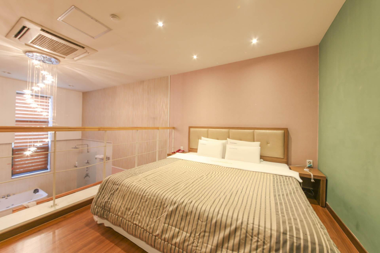 Bedroom 4, Wanju Cacao Self Check-in Motel, Jeonju