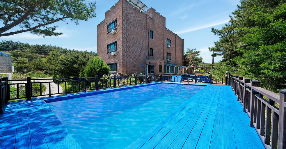 Sport & Beauty, Taean (Anmyeondo) Yirgacheffe Pension, Taean
