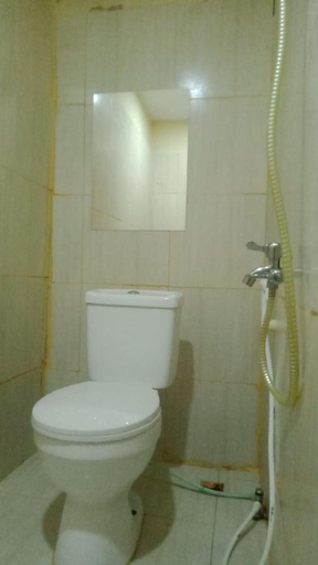 Bathroom, Homestay Diputra Sintang, Sintang