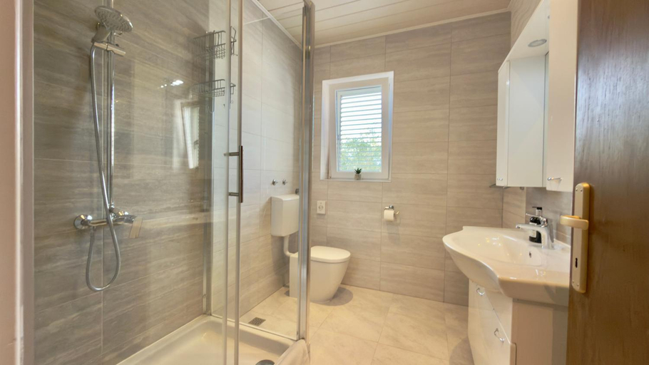 Bathroom 2, Pansion Adria, Biograd na Moru