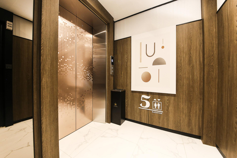 Others 5, Hwagok Star Hotel, Gangseo