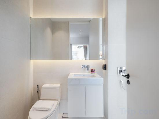 4, Xman Xinggong 6 +1 Bed 5 Bath Pool Villa Privacy and Freedom Coexist, Wattana