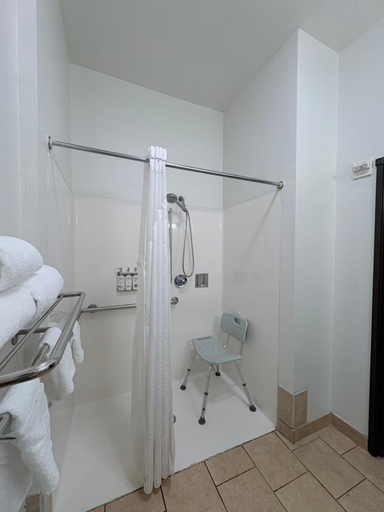 Bathroom 3, Country Inn & Suites by Radisson, Terrell, Kaufman