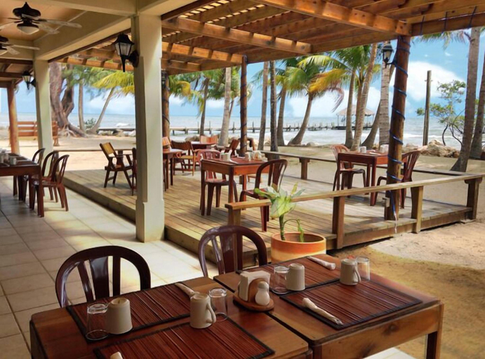 Food & Drinks 4, Pelican Beach Resort