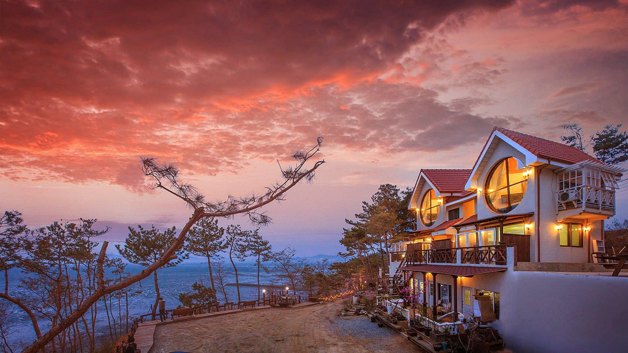 Exterior & Views 1, Daebudo (Seonjaedo) Illua Pension, Hwaseong