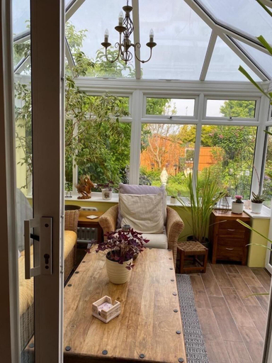 Others 5, Captivating 2-bed House in Amesbury, Salisbury, Wiltshire