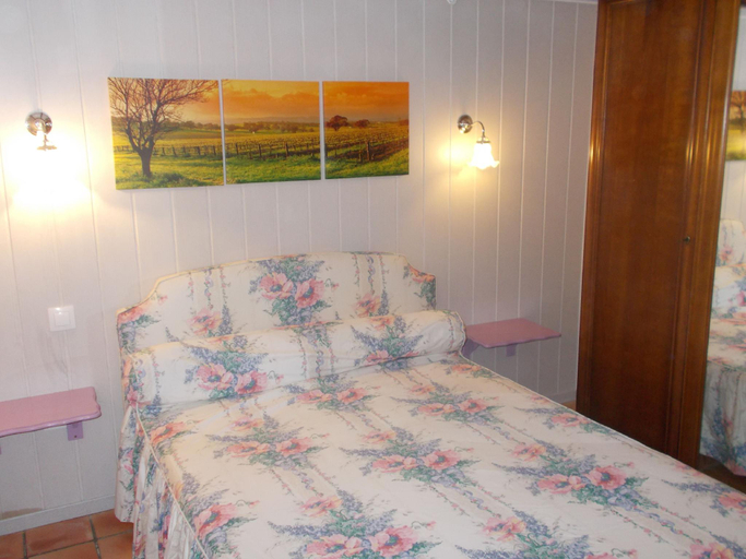 Bedroom 4, Le Clos des Epinettes, Loir-et-Cher