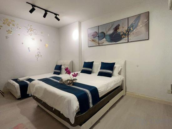 3, Riverbank Suites 306 with beautiful RiverView, Kuching