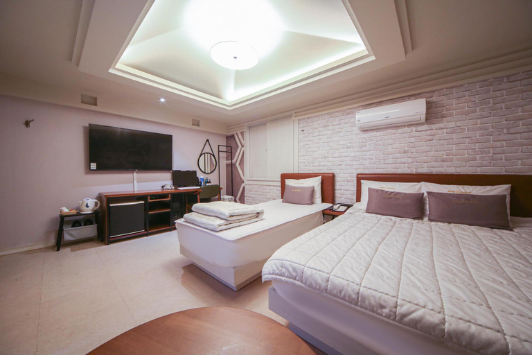 Bedroom 3, Busan Gaegeum E fashion Motel, Busanjin