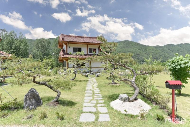 Others 3, Gyeongju Samnamu Pension, Gyeongju