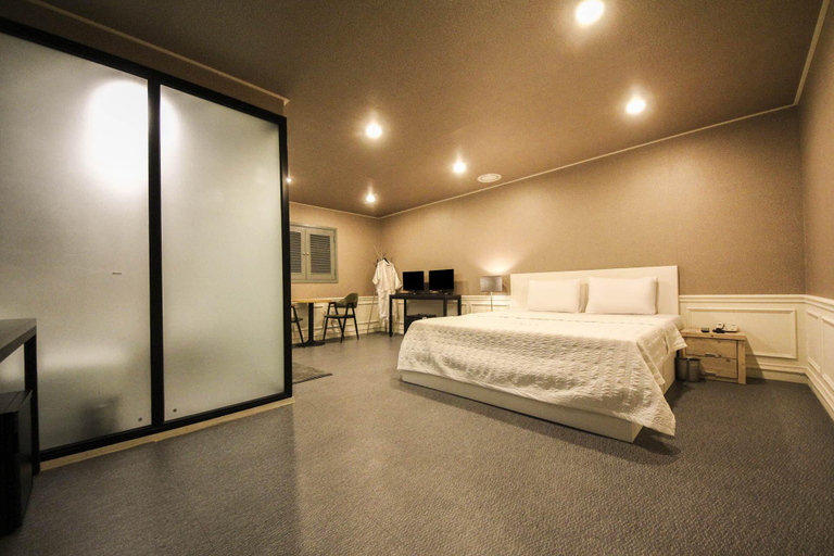 Bedroom 3, Sanbon Praha, Anyang