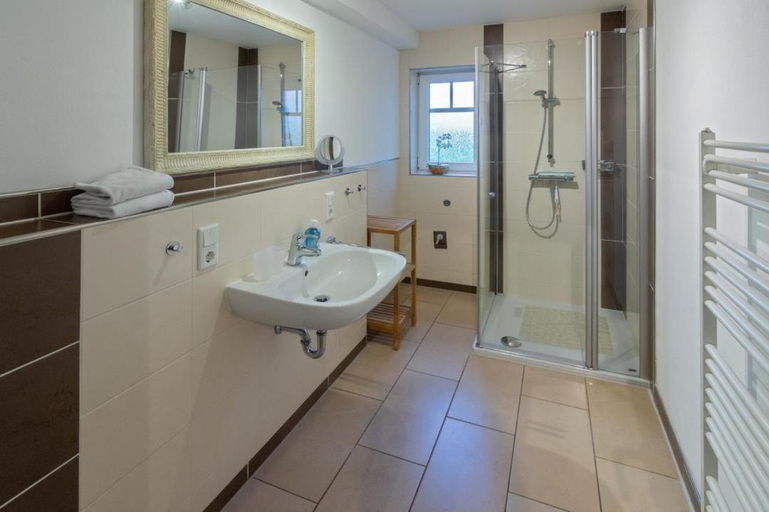 Bathroom 3, Holiday apartment Deichblick, Aurich