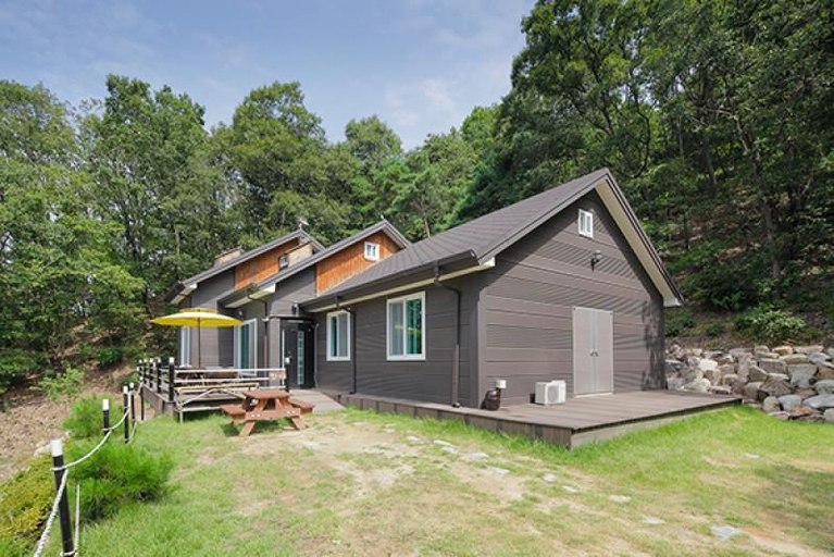Exterior & Views 1, Wonju Songho Tourist Farm Pension, Hoengseong