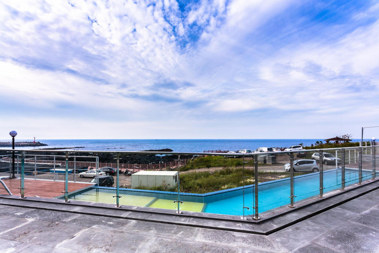 Sport & Beauty 2, Jeju Ollero, Jeju