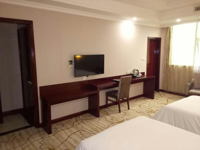 Bedroom 2, Baisheng Hotel, Nanchang