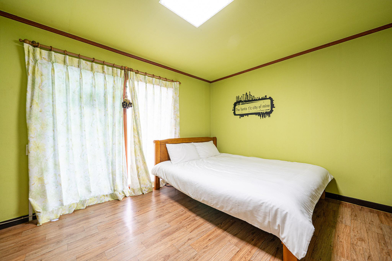 Bedroom 2, Taean Island Pension, Taean
