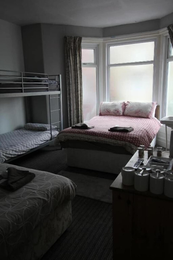 Bedroom 2, Jesmond International Hotel, Blackpool