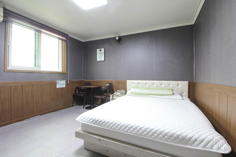 Bedroom 3, Yeongdeok View, Yeongdeok