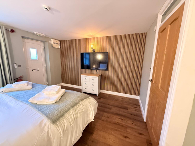 Bedroom 2, The Old Royal George Inn, North Yorkshire