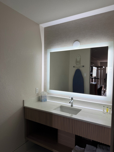 Bathroom 4, Days Inn By Wyndham Granbury, Hood