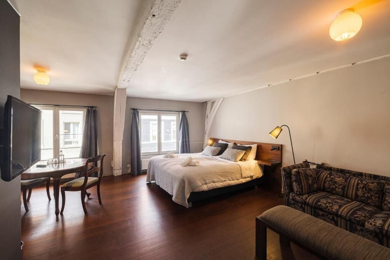 Room 5, The Piano Guesthouse - Kwaadham 52, Oost-Vlaanderen