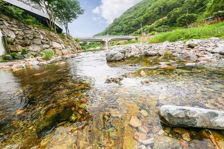Others 5, Yangsan Doyeon Valley Pension, Miryang