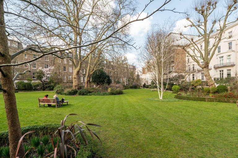 Others 3, LONDONERS - The London Residence, London