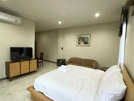 5, Bamboo Resort, Si Prachan