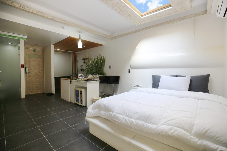 Bedroom 2, Jincheon The Wizard of Oz Motel, Ansoeng