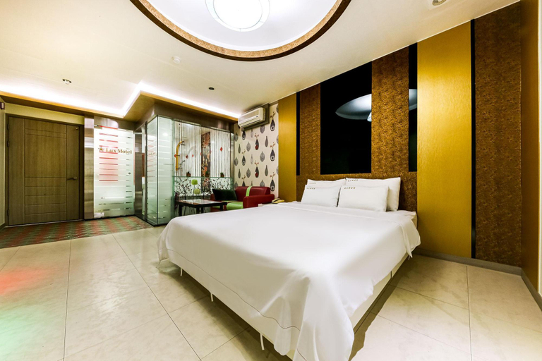 Bedroom 2, Taean Anmyeon Lux Pensiontel, Taean