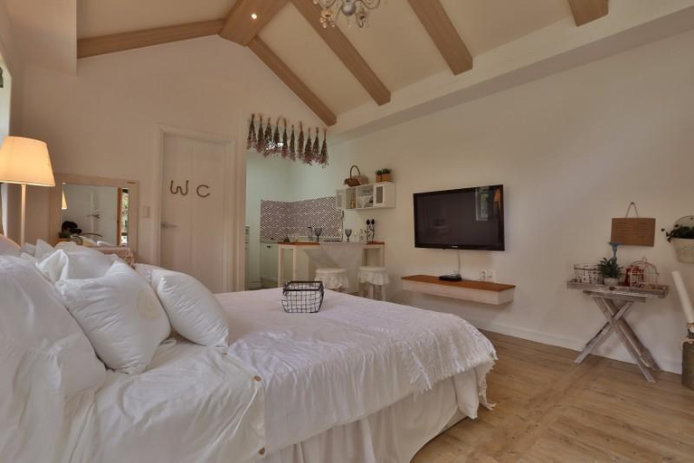 Bedroom 4, Gyeongju Tenderness Pension, Gyeongju