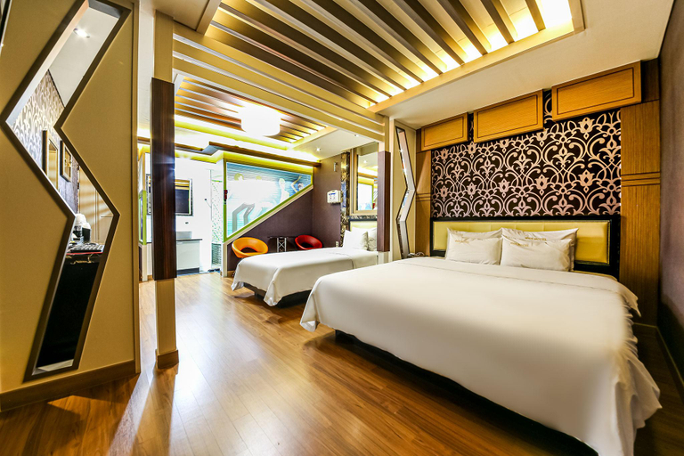 Bedroom 3, Jinju Hotel Beach, Jinju