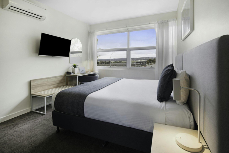 Bedroom 2, Quest Mawson Lakes, Adelaide
