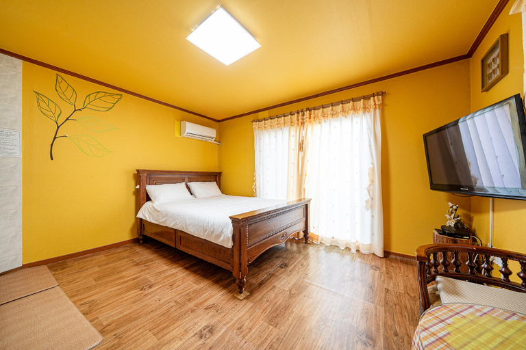 Bedroom 4, Taean Island Pension, Taean